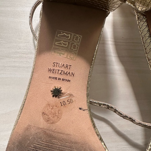 Stuart Weitzman 10.5B gold snakeskin sandals - Picture 4 of 4